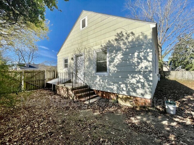 Building Photo - 2532 McNeill Cir