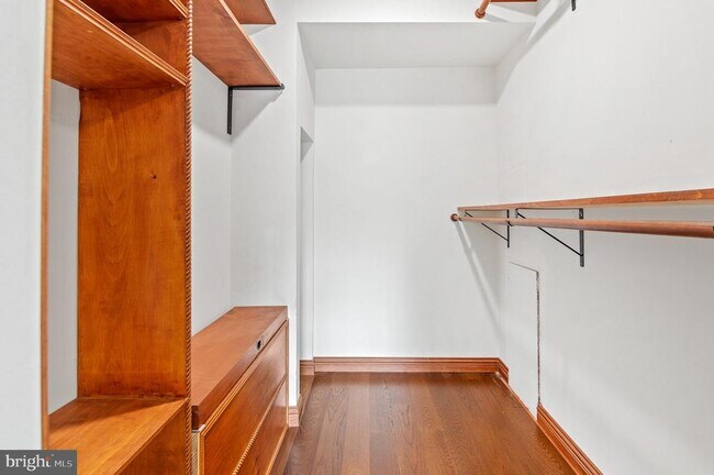 Building Photo - 5482 Cedar Ln