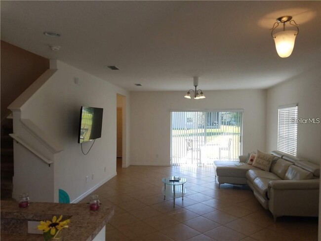 Building Photo - 2929 Sunstone Dr
