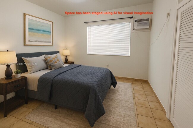 Building Photo - 3289 SW 25th St