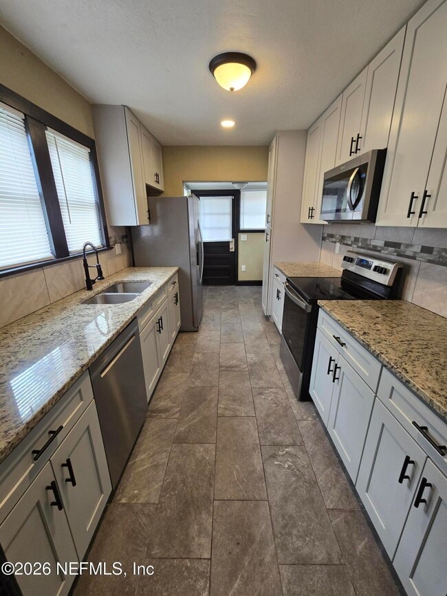 Building Photo - 41 Tallulah Ave