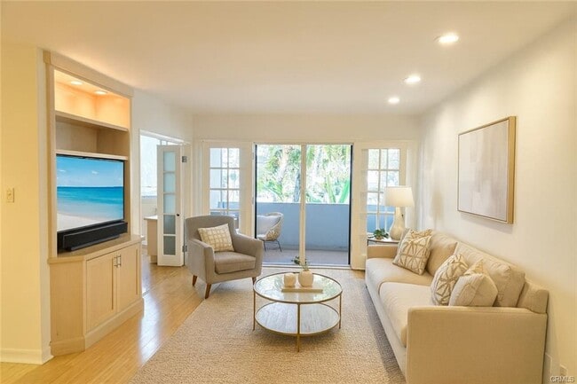 Building Photo - 901 10th St