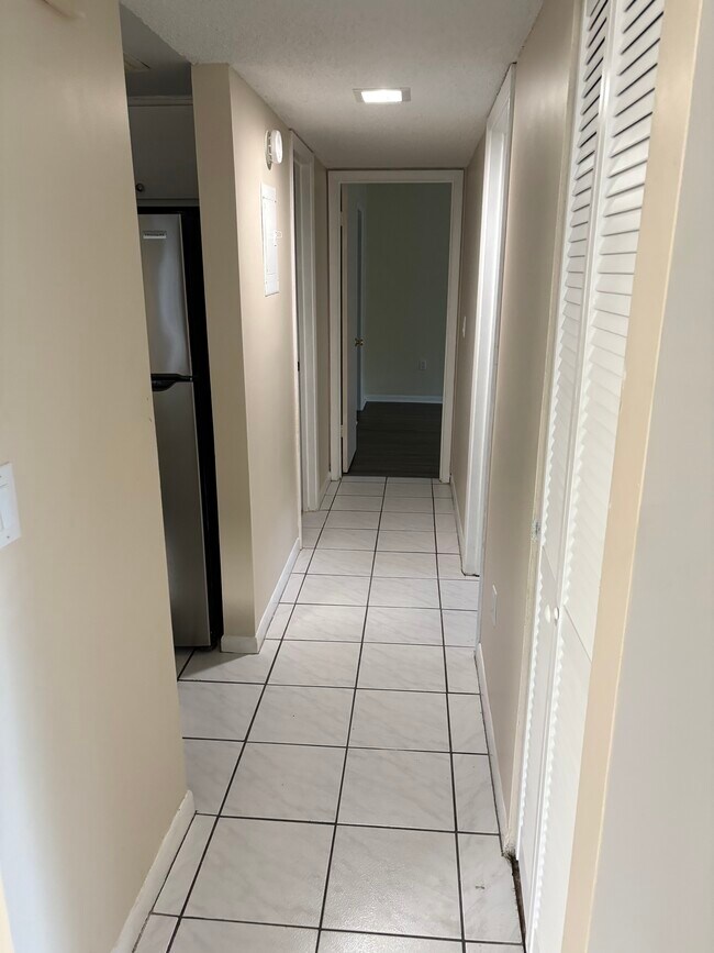 Building Photo - 3274 S Semoran Blvd