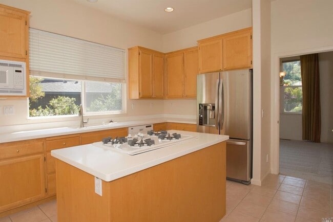 Building Photo - Beautifully Updated 5 Bedroom, 4 Bath Home...