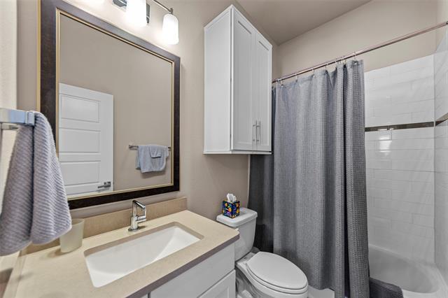 Building Photo - 762 Lacey Oaks Pl