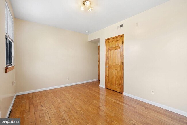 Building Photo - 1235 W Allegheny Ave