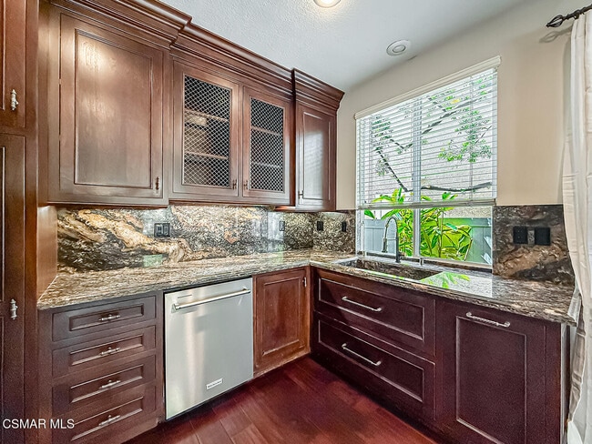 Building Photo - 3159 Foxtail Ct