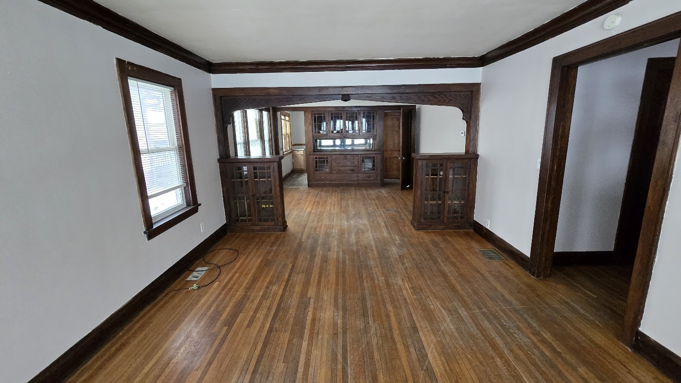 Living space - 3739 Fremont Ave N