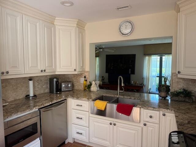 Building Photo - 5723 Lakeview Mews Cir