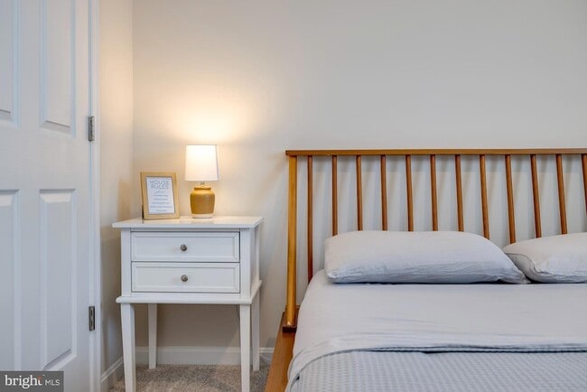 Building Photo - 262 Allison Dr