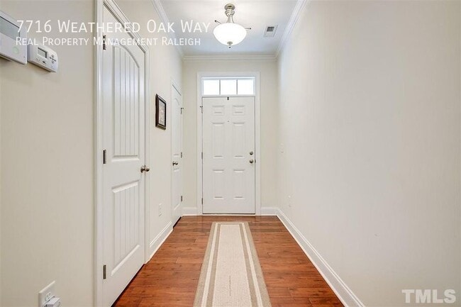 Building Photo - 7716 Weathered Oak Way