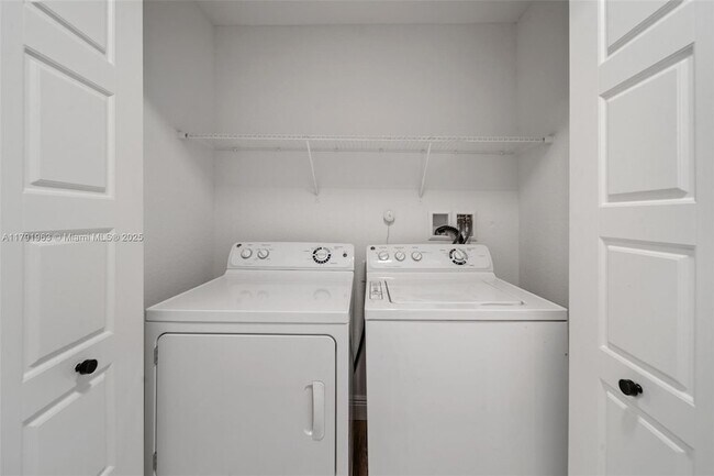 Building Photo - 10170 SW 7th St