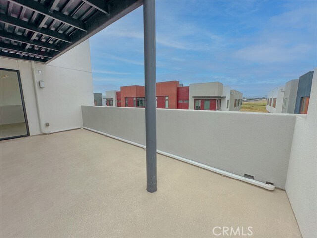 Building Photo - 178 Waypoint