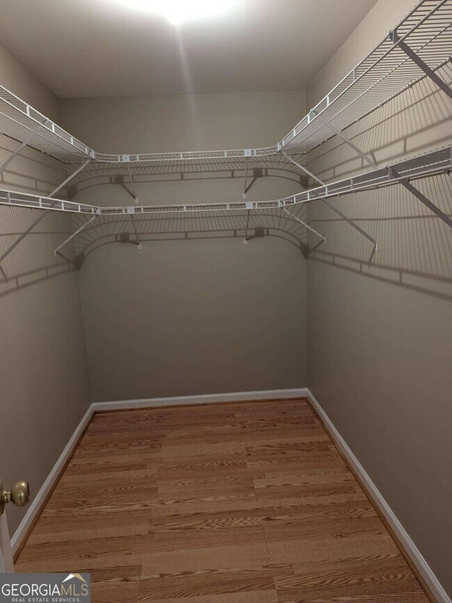 Building Photo - 1785 Brambletts Walk