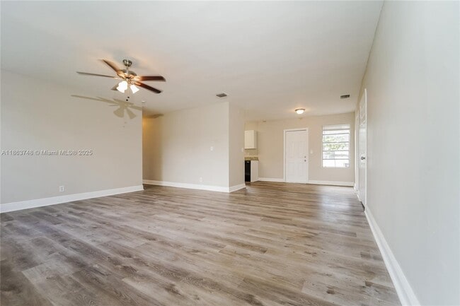 Building Photo - 2664 SW 6th Ct