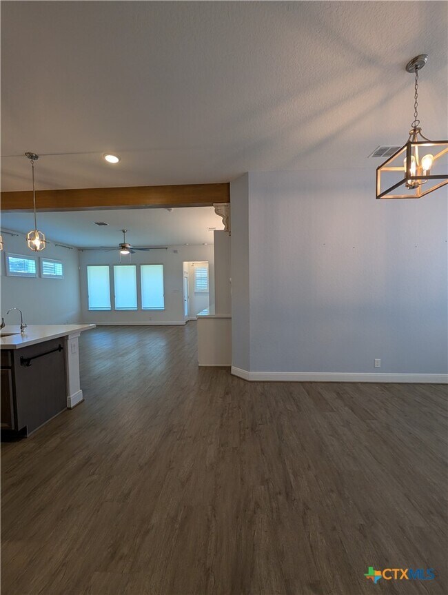 Building Photo - 2935 Aller