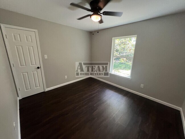 Building Photo - Remodeled 2 Bed 1 Bath in Mabank