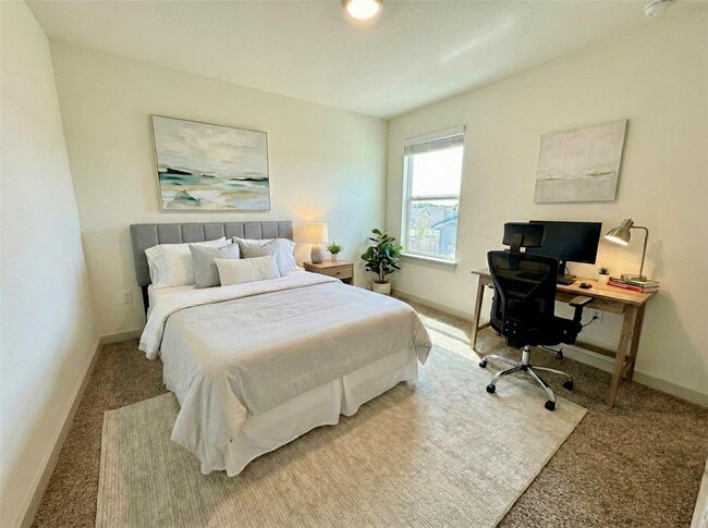 Building Photo - 257 Geminiflora Bend