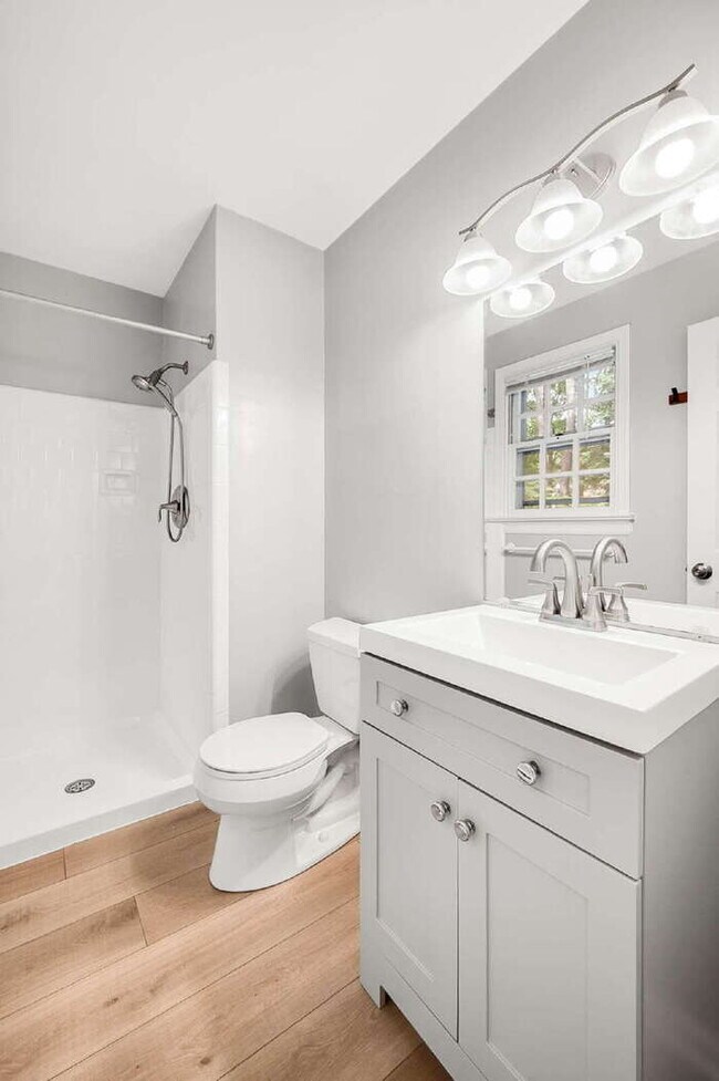 Building Photo - Spacious 4 Bedroom Home in Midlothian – Available August 15th – $3,000/mo