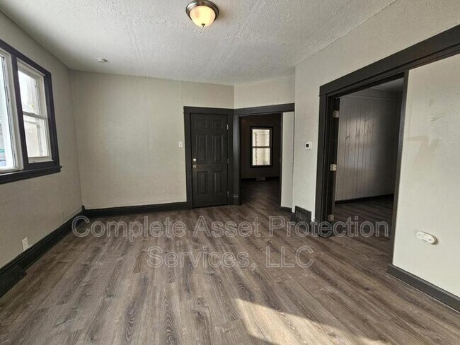 Building Photo - 1216 Kentucky St