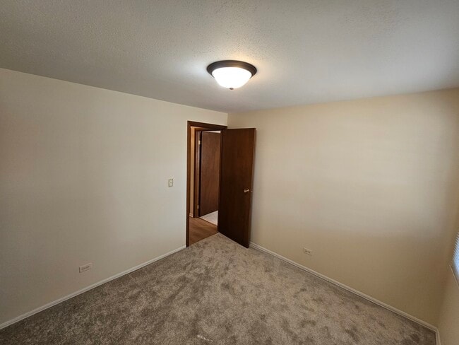 Building Photo - 1828 Cannon Ct