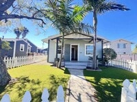 Building Photo - 4060 Oakcrest Dr