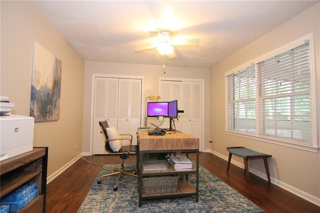 Building Photo - 3571 Sunderland Cir NE