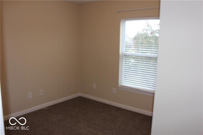 Building Photo - 13370 White Granite Dr