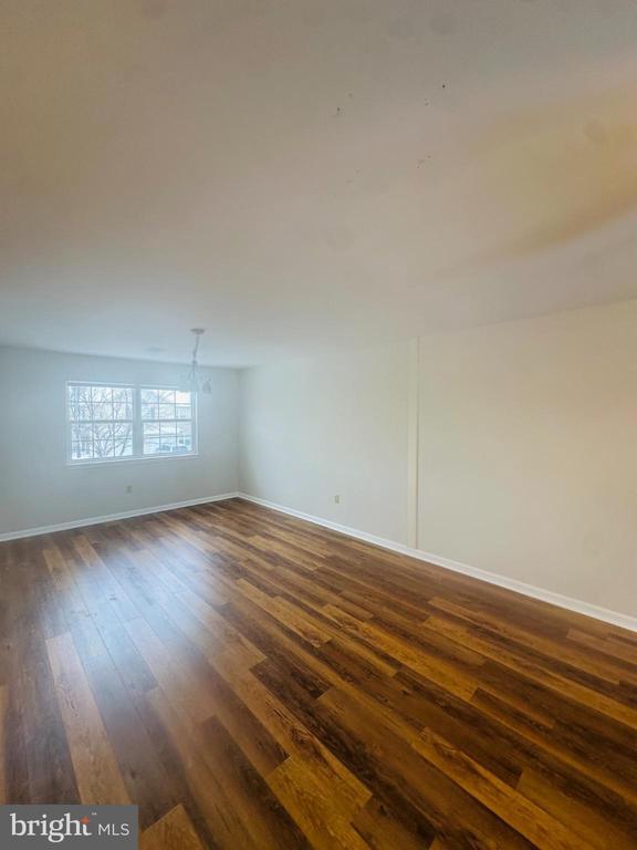 Building Photo - 118 Sparrow Rd