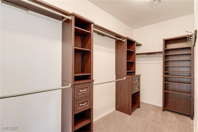 Building Photo - 10068 Emerald Edgewater Ct
