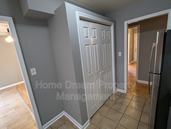 Building Photo - 11605 Rutherford Dr