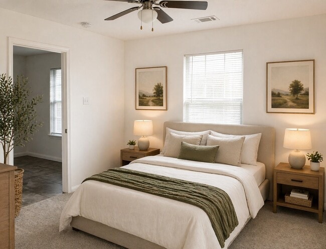 Building Photo - 605 Orangewood Dr