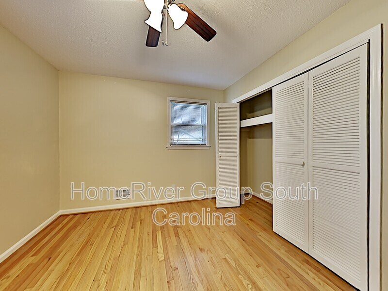 Building Photo - 7908 Tradd St