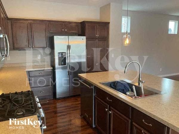 Building Photo - 10520 Sedalia St