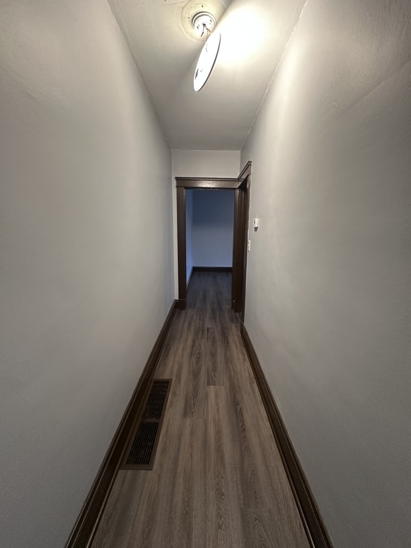 Building Photo - 1557 Cohassett Ave