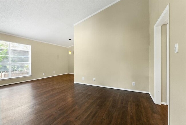 Building Photo - 2600 Brickford Cove