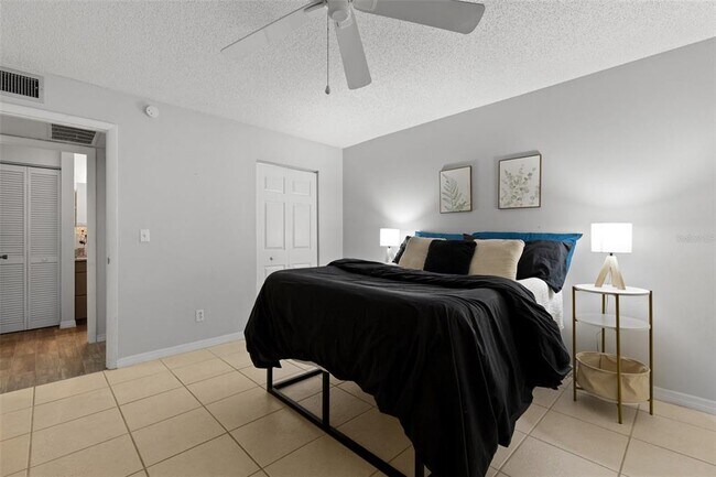 Building Photo - 3137 Mission Grove Dr