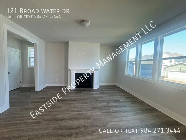 Building Photo - 121 Broadwater Dr