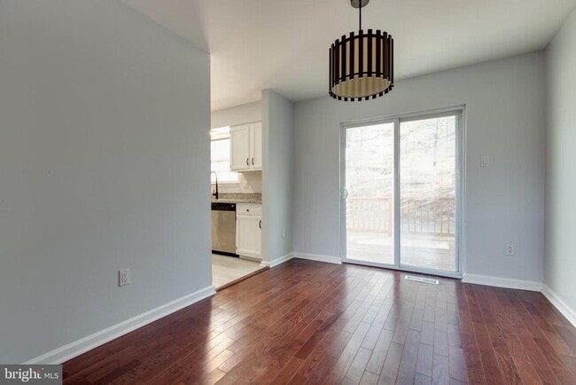 Building Photo - 8602 Andrew Ellicott Ct