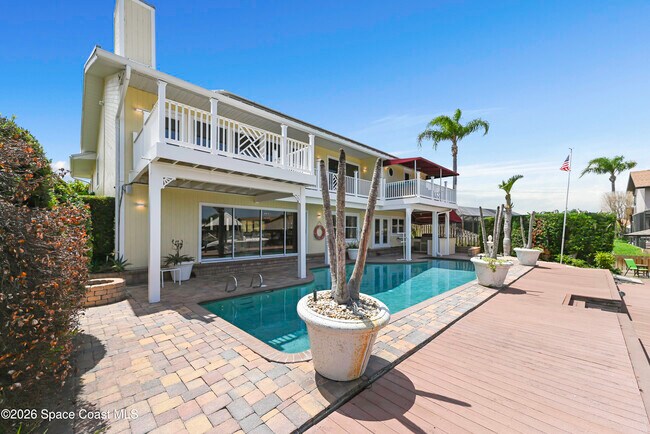 Building Photo - 2230 Sykes Creek Dr