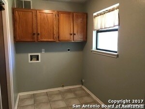 Building Photo - 13851 Susancrest Dr