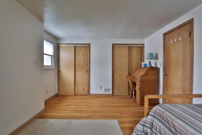 Building Photo - 714 Island Ct