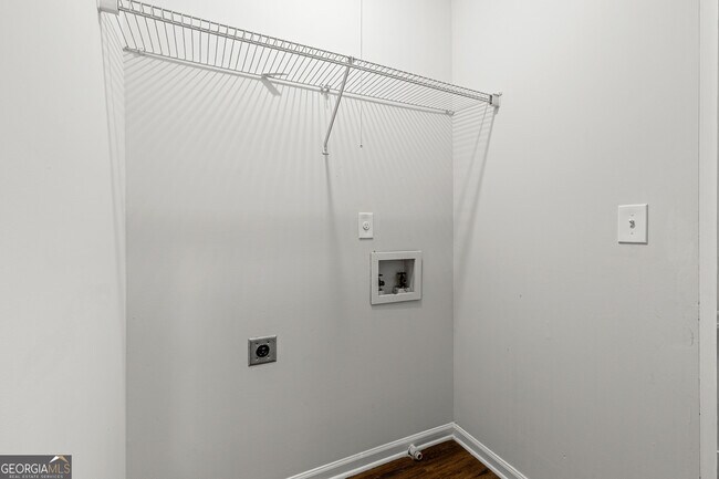 Building Photo - 4966 Cold Springs Dr NW