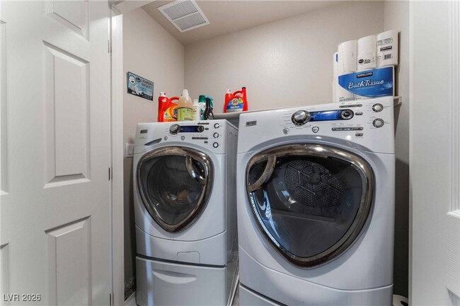 Building Photo - 7451 Sunray Point St