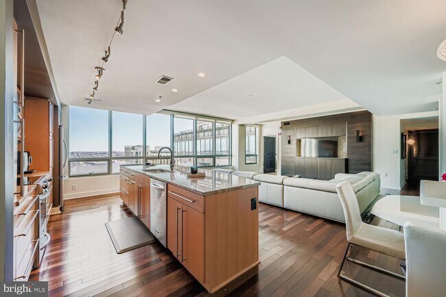 Building Photo - 675 President St