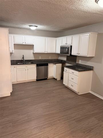 Building Photo - 322 Moss Hill Dr