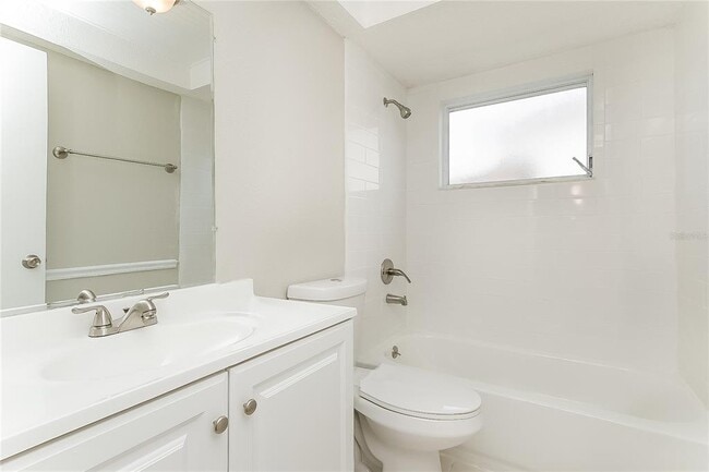 Building Photo - 9135 Richwood Ln