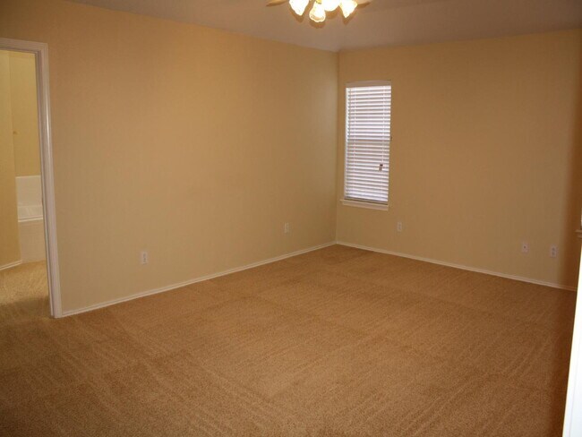 Building Photo - Spacious Home Located Within The Vicinity Of Nearby Park, Restaurants, Shopping Mall & S. Loop 289!