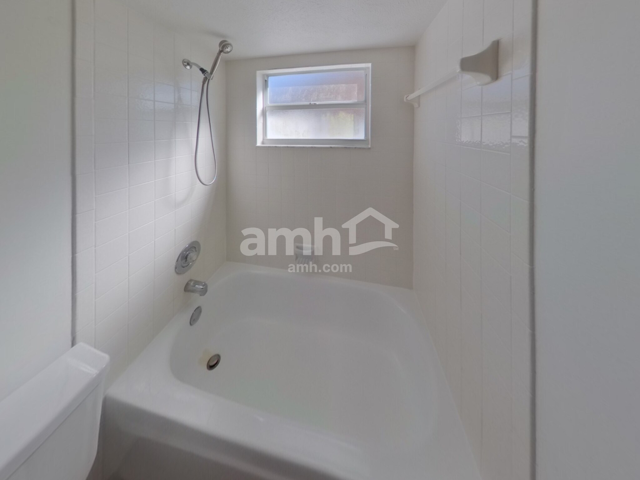 Building Photo - 6707 64th Ln E