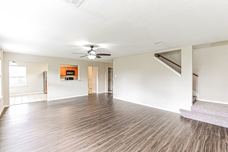 Building Photo - 4210 Thyme Cir